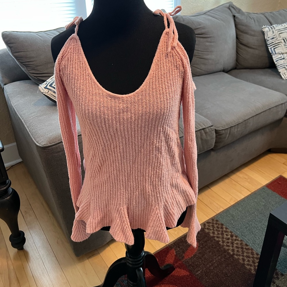 Tie-strap, cold shoulder, ruffle sleeves, express sweater sz S
